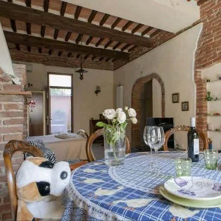 Taverna Rustica In Toscana * Fucecchio